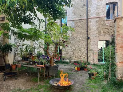 Jardín al aire libre en Dúplex independiente con acceso a patio y piscina La nueva Candeleda