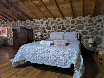 Cama o camas de una habitación en Agroturismo Los Prados Sierra de San Vicente