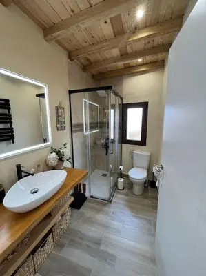 Un baño de El Capricho de Rosa