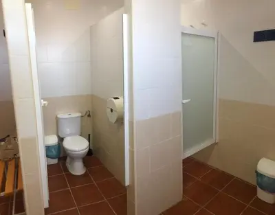 Un baño de Albergue Peregrinos El Carrascalejo