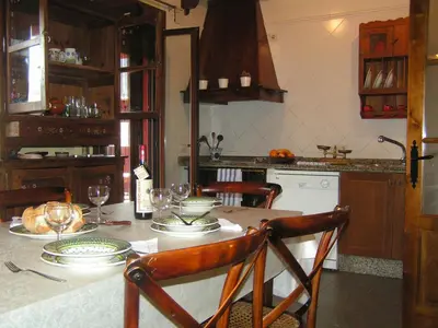 Una cocina o zona de cocina en Casa Rural Don Romualdo