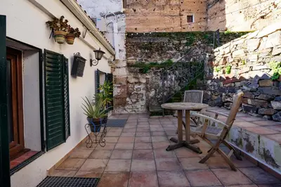 Plano de Caleros 34 Centro Histórico con patio by keyhom