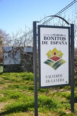 Certificado, premio, señal o documento que está expuesto en Casa Rogelio Valverde