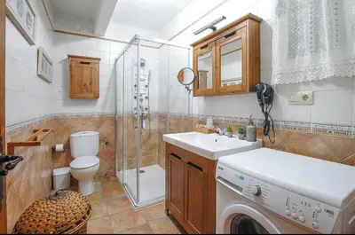Un baño de La castañera