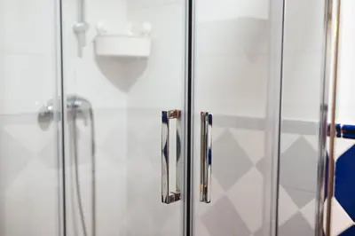 Un baño de Apartamentos El Pozo1