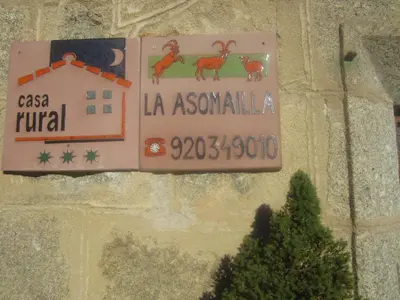 Certificado, premio, señal o documento que está expuesto en Holiday Home La Asomailla