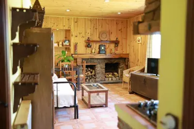 Una televisión o centro de entretenimiento en El arroyo del valle