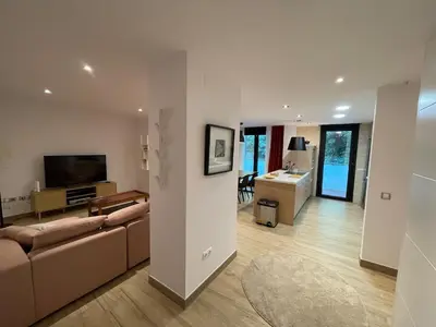 Una televisión o centro de entretenimiento en La avellaneda
