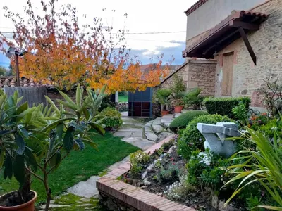 Jardín al aire libre en Casa Rural El Montaraz de Gema