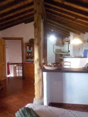 Una cocina o zona de cocina en Acogedor apartamento al sur de la Sierra de Gredos