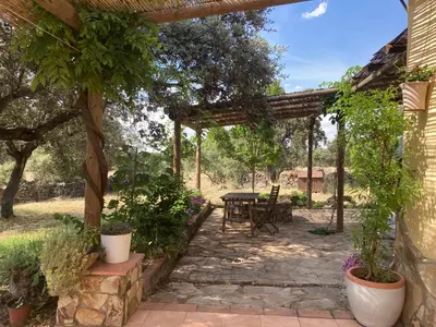 Jardín al aire libre en Casa Rural La Dehesa de Campoviejo
