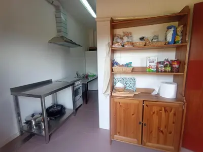 Una cocina o zona de cocina en Águilas de Fuente Empedrada