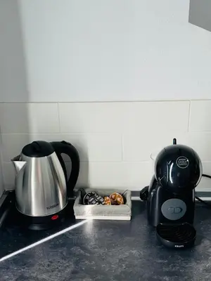 Utensilios para hacer té y café en Apartamento Martina 1