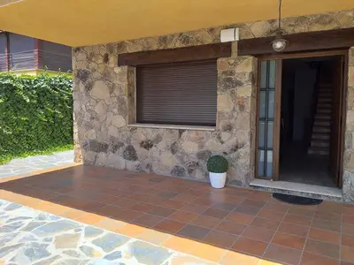 Plano de Carreras Beach Candeleda Casa en piscina natural