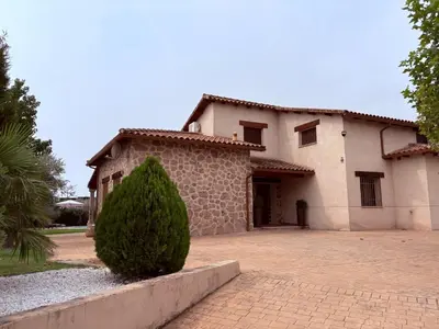 Edificio en el que se encuentra la casa o chalet