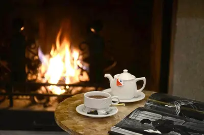Utensilios para hacer té y café en Hospedium Hotel Mirador de Gredos