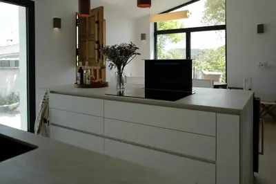 Una televisión o centro de entretenimiento en Villa Higuerita