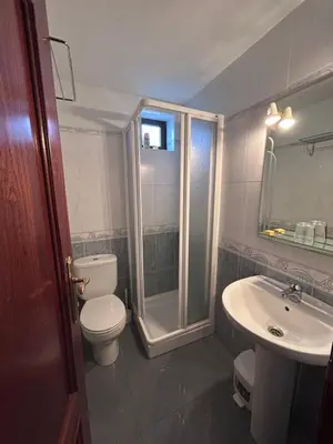 Un baño de Hostal Rural Dos Hermanos