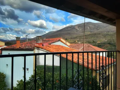 Vista general de una montaña o vista desde el apartamento