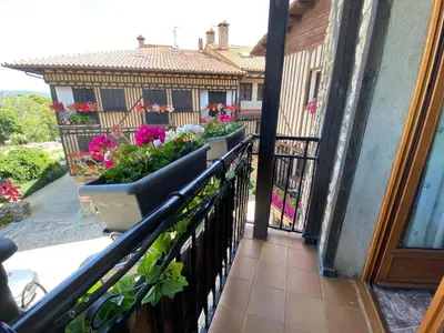 Un balcón o terraza de Hostal La Alberca
