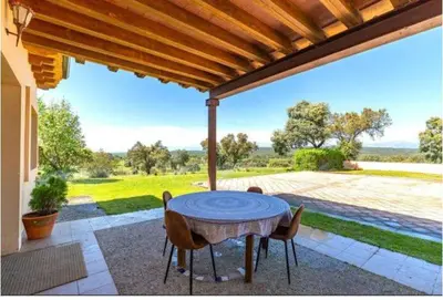 Un balcón o terraza de La encina del pastor