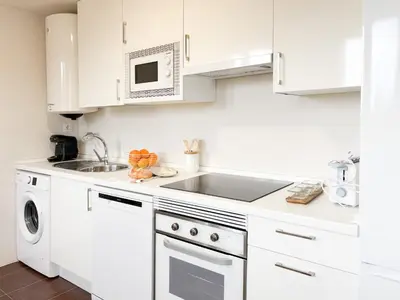 Una cocina o zona de cocina en ChillaHomes 201
