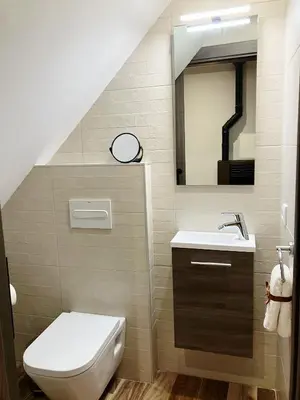 Un baño de Los Nidos de Nines