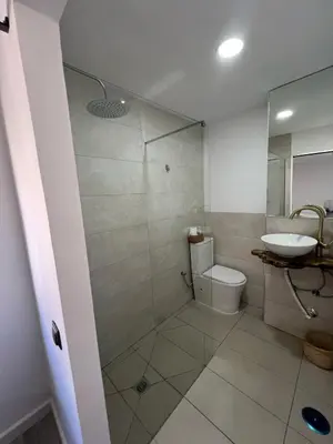 Un baño de Hostal Las Cruceras
