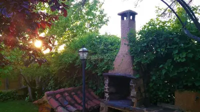 Jardín al aire libre en LA FRAGUA casa rural