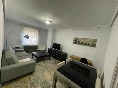 Zona de estar de Piso Amplio en el Centro de Salamanca, TV, WiFi