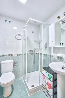 Un baño de San Justo Suites