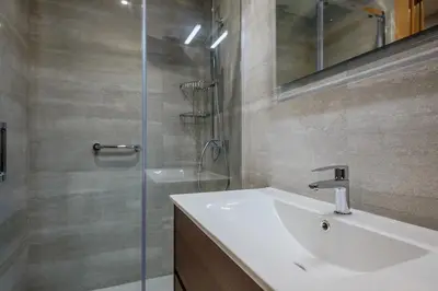 Un baño de San Nicolás parking gratuito