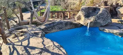 Piscina en o cerca de Camino de Hierro
