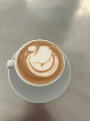 Utensilios para hacer té y café en Espacio San Juan de la Cruz
