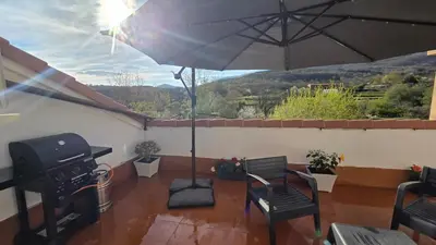 Vista general de una montaña o vista desde el apartamento