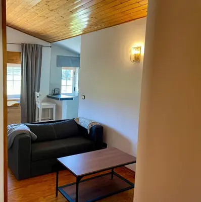 Zona de estar de Apartamentos Pico Almanzor