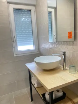 Un baño de Hostal Jimena restaurante el Porvenir