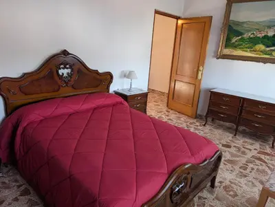 Cama o camas de una habitación en la erilla vieja