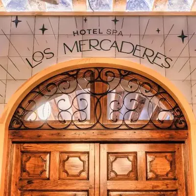 LOS MERCADERES Balneum Suites
