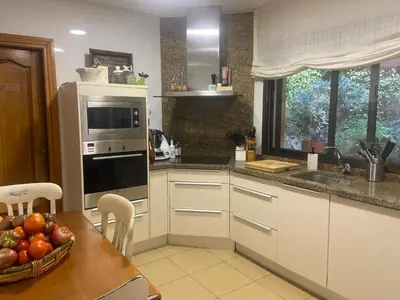Una cocina o zona de cocina en Casa de los boticarios, casa rural