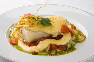Comida en o cerca de este hotel