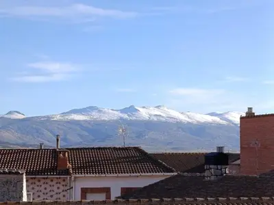 Vista general de una montaña o vista desde the country house