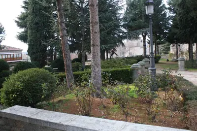 Jardín al aire libre en Parador de Ávila