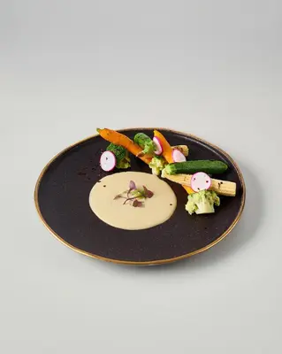 Comida en o cerca de este hotel