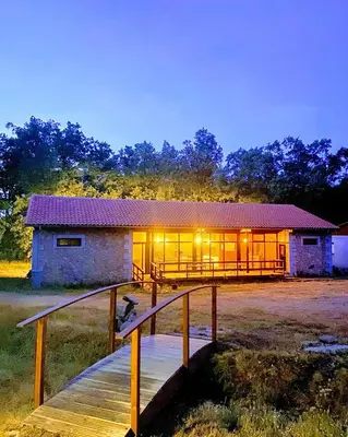 Jardín al aire libre en El Roble Glamping - Cabaña Alpina - Pet Friendly
