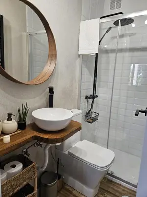 Un baño de La Piñona - ACOGEDOR CHALET EN LAS ESTRIBACIONES DE LA SIERRA DE GREDOS - CASA PARA 6 PERSONAS CON PISCINA EN EL TIEMBLO ÁVILA