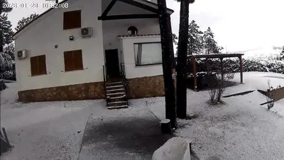 La Piñona - ACOGEDOR CHALET EN LAS ESTRIBACIONES DE LA SIERRA DE GREDOS - CASA PARA 6 PERSONAS CON PISCINA EN EL TIEMBLO ÁVILA en invierno