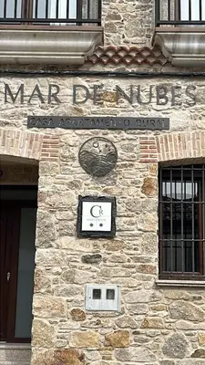 Plano de MAR DE NUBES PIORNAL Habitación con baño Entre el valle del jerte y la vera