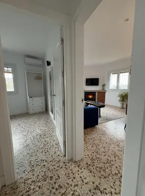 Una televisión o centro de entretenimiento en Casa Pradillo