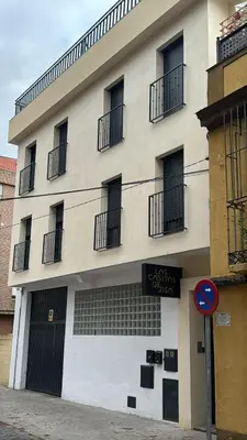 Edificio en el que se encuentra el apartahotel
